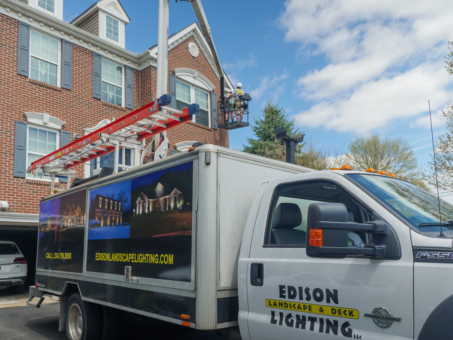 Permanent Holiday Lighting