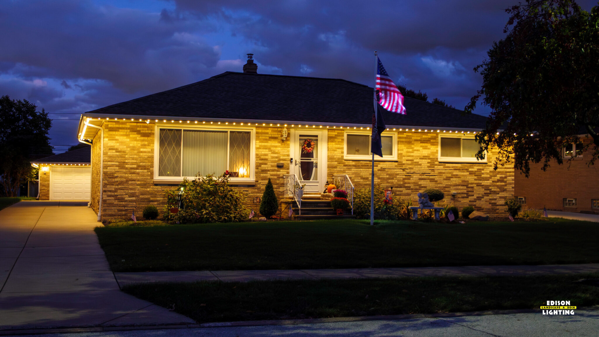 Permanent Holiday Lighting